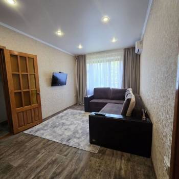 Сдается 2-х комнатная квартира, 42 м²