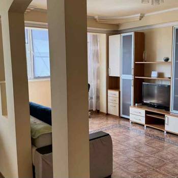Сдается 1-комнатная квартира, 35 м²