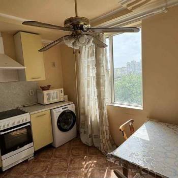 Сдается 1-комнатная квартира, 35 м²