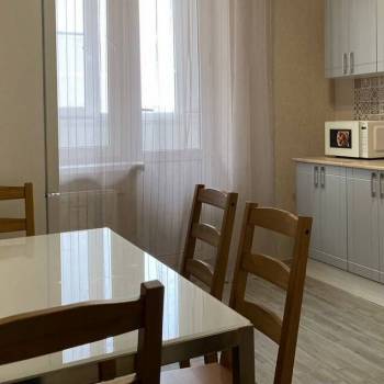 Сдается 1-комнатная квартира, 41 м²