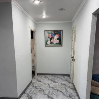 Продается Многокомнатная квартира, 79 м²