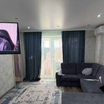 Продается Многокомнатная квартира, 79 м²