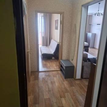 Сдается 1-комнатная квартира, 49 м²