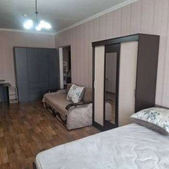 Сдается 1-комнатная квартира, 49 м²