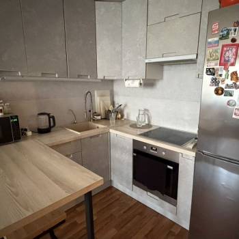 Продается 1-комнатная квартира, 46 м²