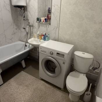 Продается 1-комнатная квартира, 46 м²