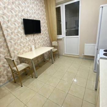 Сдается 1-комнатная квартира, 39 м²