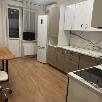 Сдается 2-х комнатная квартира, 59 м²