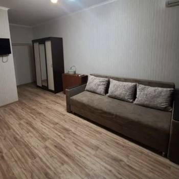 Продается 1-комнатная квартира, 40 м²