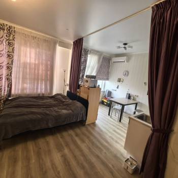 Продается 1-комнатная квартира, 35 м²