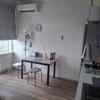 Продается 1-комнатная квартира, 35 м²