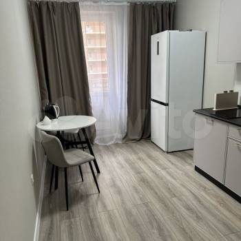 Сдается 1-комнатная квартира, 37 м²