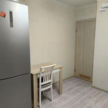 Продается 1-комнатная квартира, 37 м²