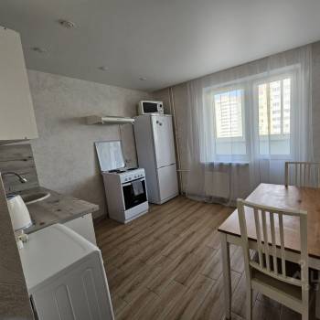 Сдается 1-комнатная квартира, 38 м²