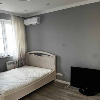 Сдается 2-х комнатная квартира, 64 м²