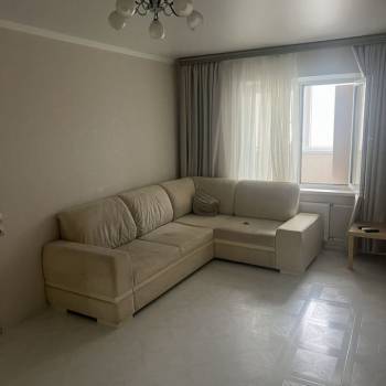 Продается 1-комнатная квартира, 40 м²
