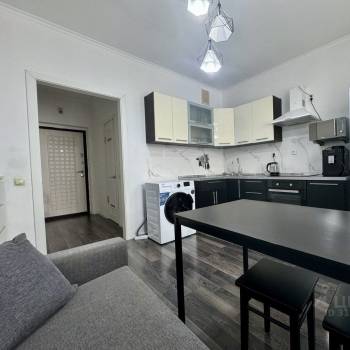 Продается 1-комнатная квартира, 42,2 м²