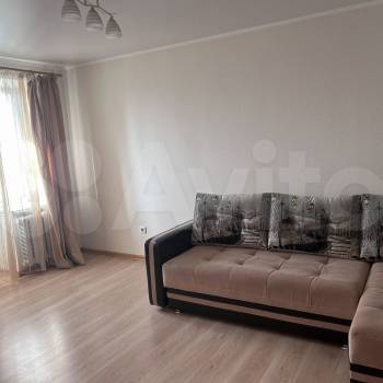 Сдается 1-комнатная квартира, 35 м²