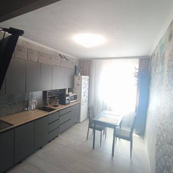 Продается 1-комнатная квартира, 41,3 м²