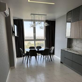 Сдается 2-х комнатная квартира, 71 м²