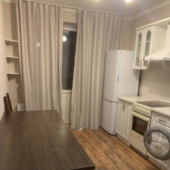 Сдается 1-комнатная квартира, 41 м²