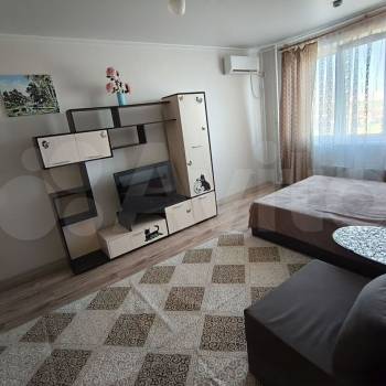 Сдается 1-комнатная квартира, 48 м²