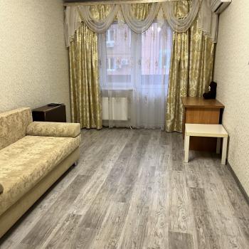 Сдается 1-комнатная квартира, 40 м²
