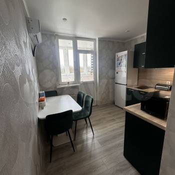 Сдается 1-комнатная квартира, 35 м²