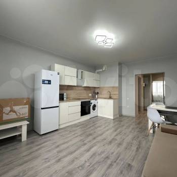 Сдается 2-х комнатная квартира, 75 м²