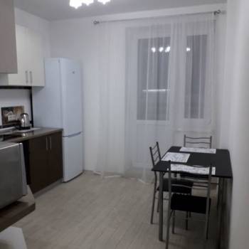 Сдается 1-комнатная квартира, 47,5 м²