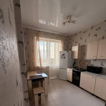 Сдается 1-комнатная квартира, 39 м²