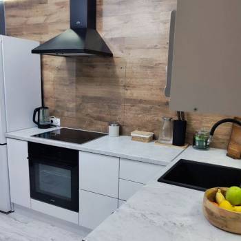 Продается 1-комнатная квартира, 40 м²