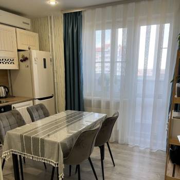Продается 1-комнатная квартира, 37,9 м²
