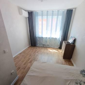 Продается 1-комнатная квартира, 33 м²