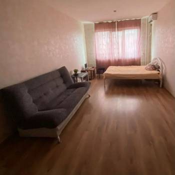 Продается 1-комнатная квартира, 47 м²