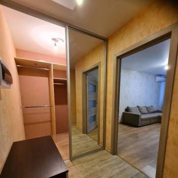 Сдается 1-комнатная квартира, 46 м²