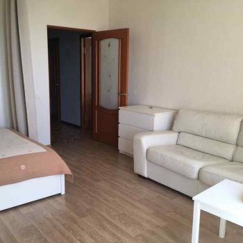 Сдается 1-комнатная квартира, 46 м²