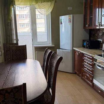 Сдается 1-комнатная квартира, 43 м²
