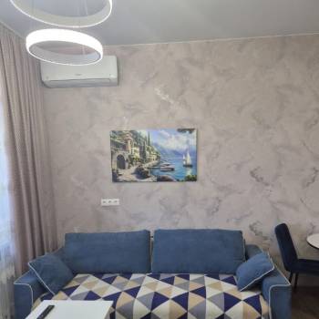 Продается 1-комнатная квартира, 53 м²