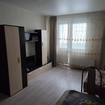 Сдается 1-комнатная квартира, 43 м²