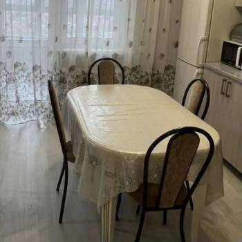 Сдается 1-комнатная квартира, 46 м²