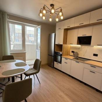 Сдается 1-комнатная квартира, 42,2 м²