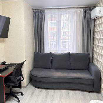 Продается 1-комнатная квартира, 38 м²