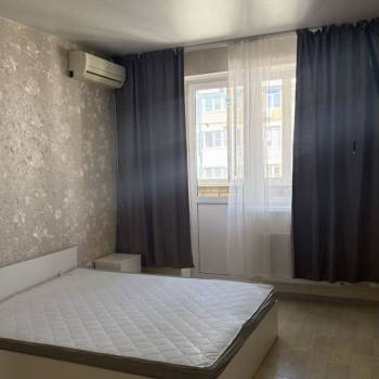 Сдается 1-комнатная квартира, 37 м²