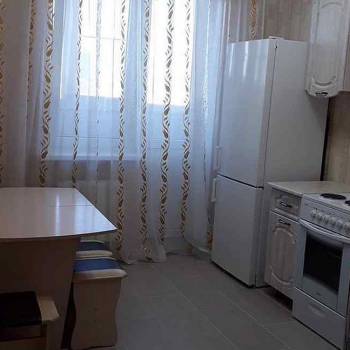 Сдается 1-комнатная квартира, 40 м²