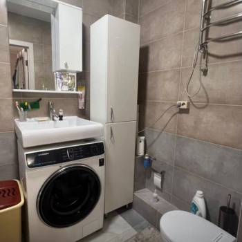 Продается 2-х комнатная квартира, 127,8 м²