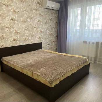 Сдается 2-х комнатная квартира, 65 м²