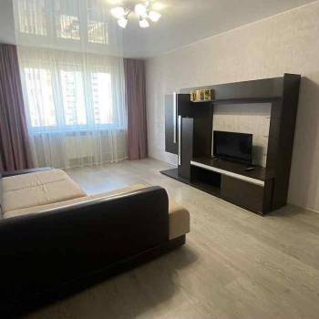 Сдается 2-х комнатная квартира, 65 м²