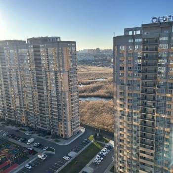 Продается 1-комнатная квартира, 42 м²