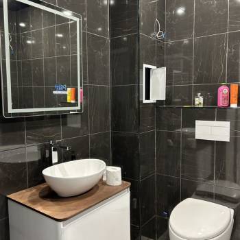 Продается 1-комнатная квартира, 42 м²